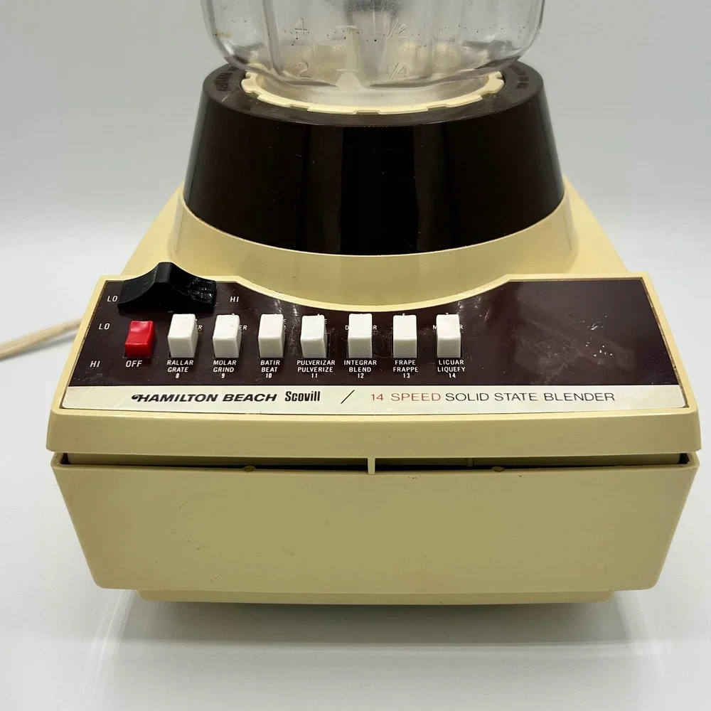 Vintage Hamilton Beach Scovill 14 Speed Solid State Blender 672 Tested Works USA